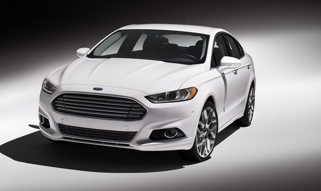 Ford Fusion 2013 dành điểm an toàn cao nhất của IIHS 1
