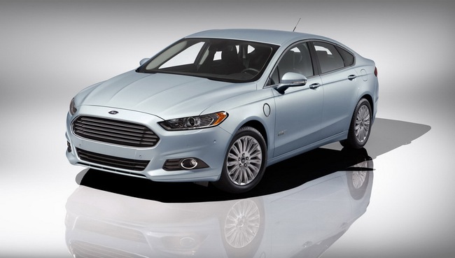 Ford Fusion Energi – Xe hơi tiêu thụ 2,35 lít xăng/100km 2
