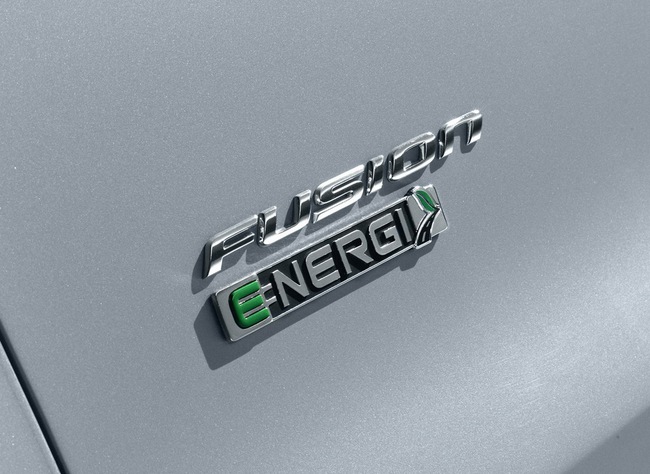 Ford Fusion Energi – Xe hơi tiêu thụ 2,35 lít xăng/100km 6