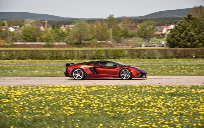 Lamborghini Aventador: Kỳ quan mới trong thế giới xe độ 8