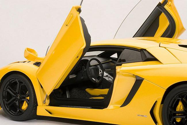 Sở hữu Lamborghini Aventador với gi&aacute; hơn... 4 triệu đồng 14