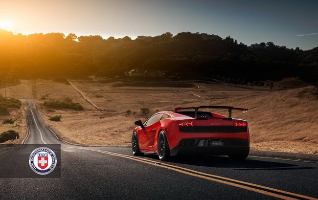 Gallardo Super Trofeo Stradale thêm điểm nhấn la-zăng HRE 4