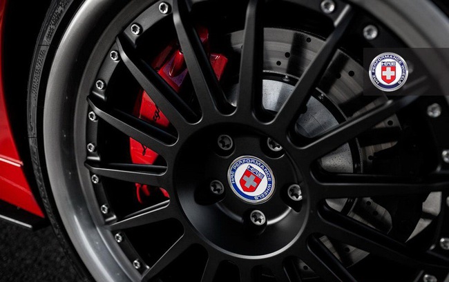 Gallardo Super Trofeo Stradale thêm điểm nhấn la-zăng HRE 8
