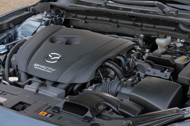 Mazda6 2014 có giá từ 20.880 đô la Mỹ 6