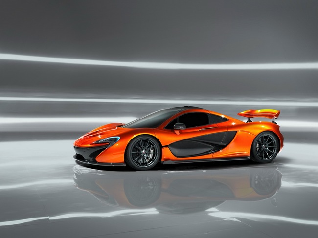 McLaren "diễn" siêu xe P1 tại Mỹ theo yêu cầu của VIP 10