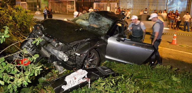 Nissan GT-R 1.200 mã lực gặp nạn tại Brazil 1