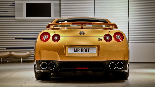 Nissan GT-R phiên bản “tia chớp” có giá 193.191 đô la Mỹ 8