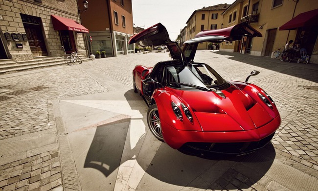 Sao Top Gear chọn Pagani Huayra l&agrave; xe của năm 2012 7