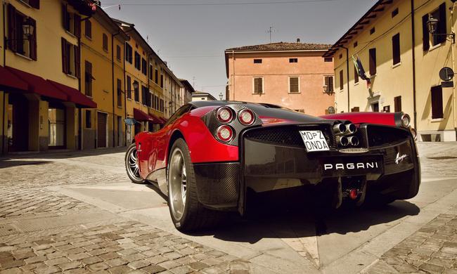 Sao Top Gear chọn Pagani Huayra l&agrave; xe của năm 2012 9