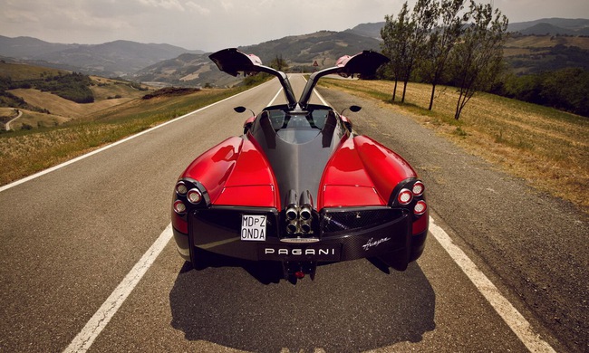 Sao Top Gear chọn Pagani Huayra l&agrave; xe của năm 2012 15