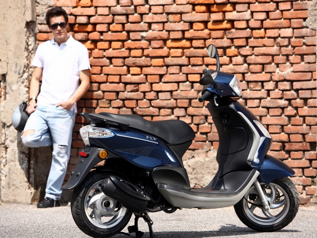 Piaggio Fly 50V: "ngon - bổ - rẻ" cho thời khủng hoảng 4