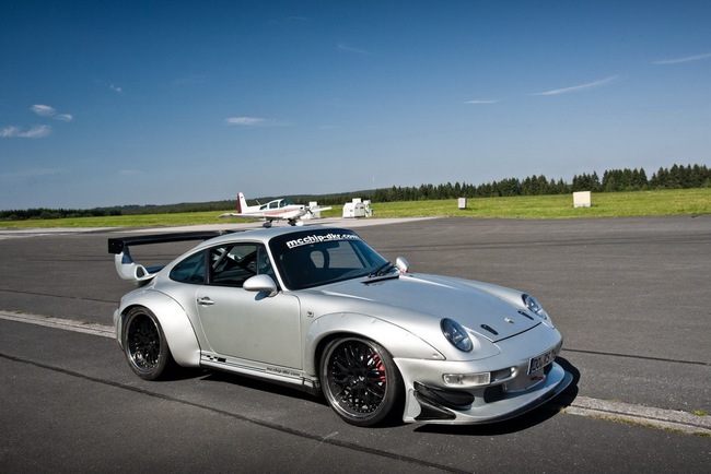 Mcchip độ lại “xế cũ” Porsche 911 GT2 6