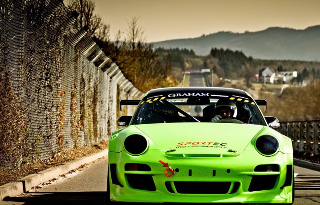 Sportec biến Porsche 911 GT2 RS thành “Người khổng lồ xanh” 1