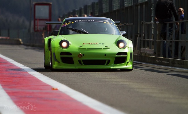 Sportec biến Porsche 911 GT2 RS thành “Người khổng lồ xanh” 4
