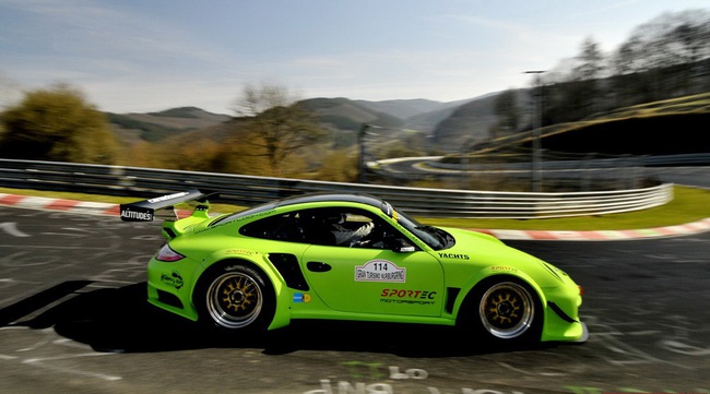 Sportec biến Porsche 911 GT2 RS thành “Người khổng lồ xanh” 12
