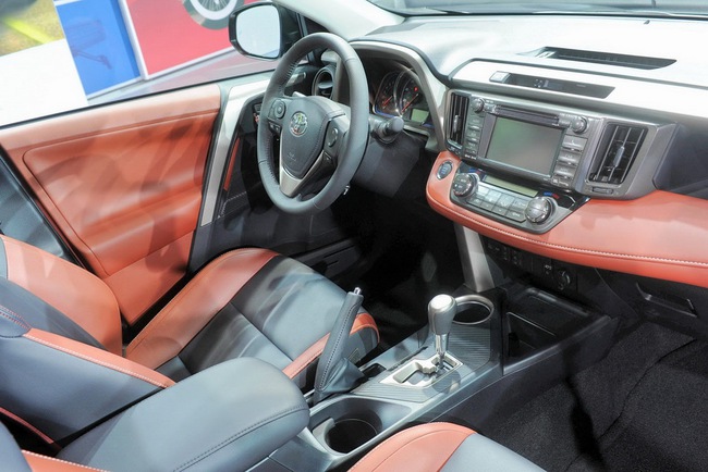 Toyota chính thức giới thiệu RAV4 phiên bản châu Âu 22