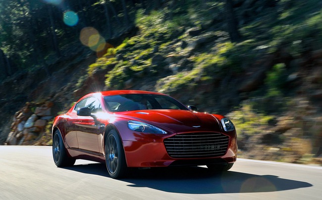 Aston Martin Rapide S: Mạnh mẽ hơn, thể thao hơn với 9