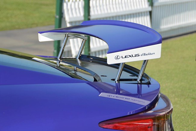 Lexus LFA khoác màu cờ Australia 8