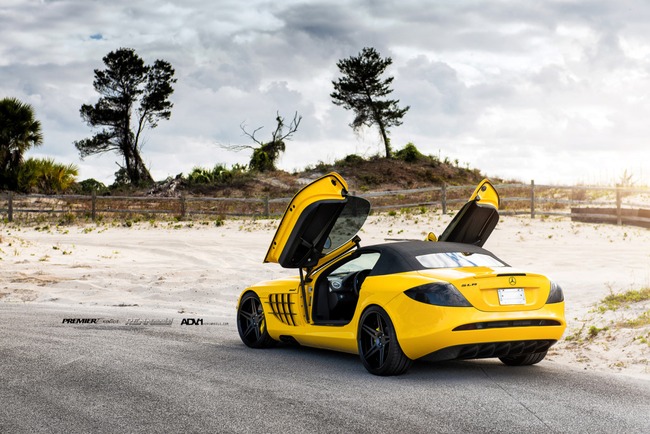 Siêu nổi bật với SLR McLaren Roadster màu vàng 3
