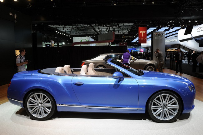 Bentley Continental GTC Speed đã đến Detroit 5