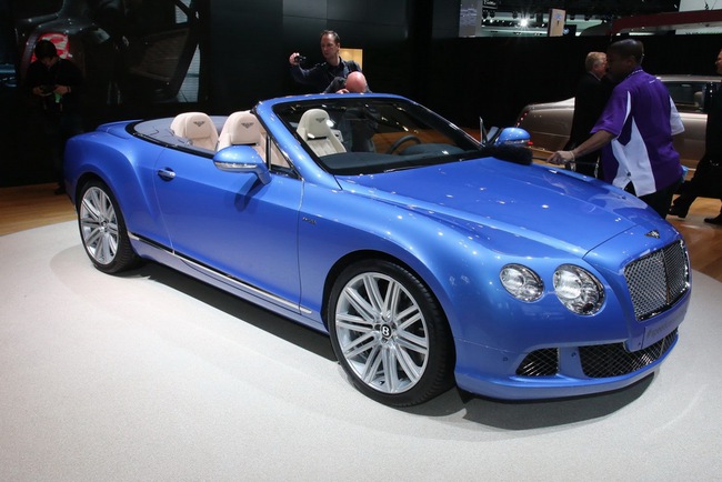 Bentley Continental GTC Speed đã đến Detroit 9