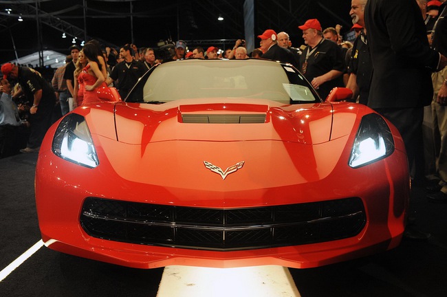 Siêu xe Corvette Stingray đầu tiên có giá 1,1 triệu đô la 2