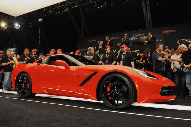Siêu xe Corvette Stingray đầu tiên có giá 1,1 triệu đô la 5
