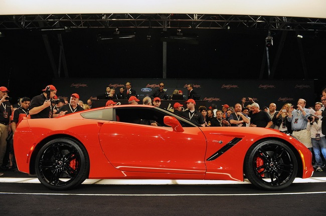 Siêu xe Corvette Stingray đầu tiên có giá 1,1 triệu đô la 6