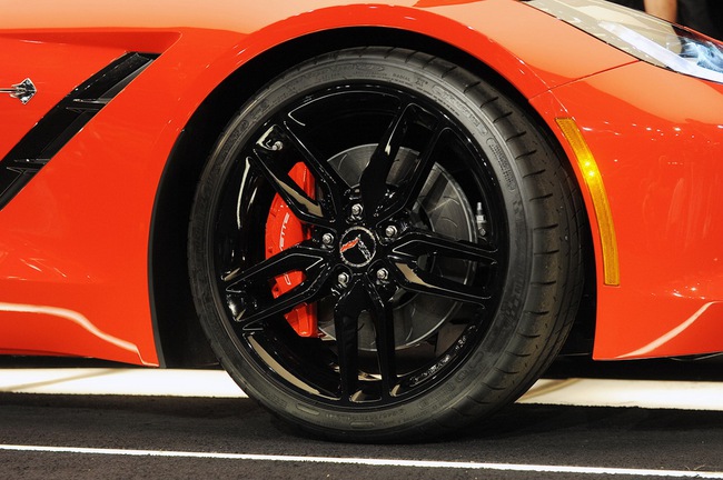 Siêu xe Corvette Stingray đầu tiên có giá 1,1 triệu đô la 10