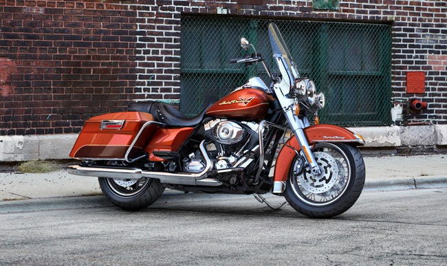 Thêm đặc biệt với Harley-Davidson Touring Road King 6