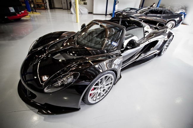 Video: Hennessey Venom GT Spyder đầu tiên trên thế giới 4