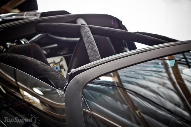 Video: Hennessey Venom GT Spyder đầu tiên trên thế giới 10
