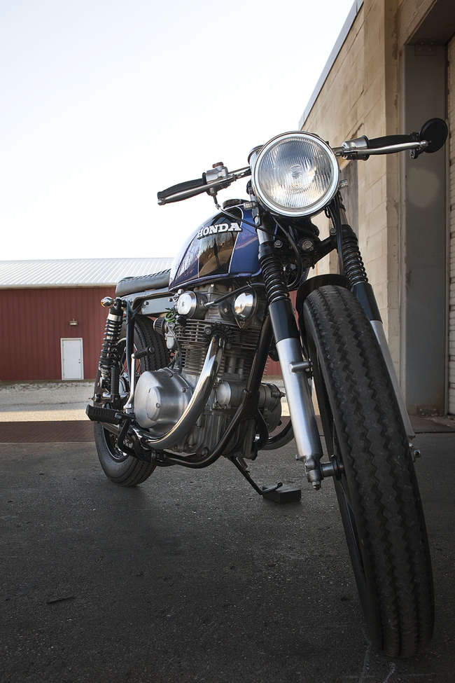 Honda CB350 – Nhỏ nhắn nhưng ấn tượng 6