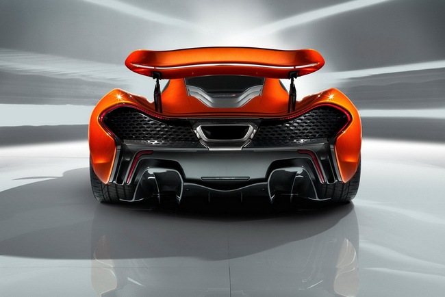 Siêu xe McLaren P1 lại “khoe tài” 6