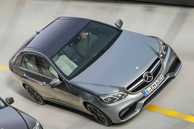 Mercedes-Benz E63 AMG chính thức lộ diện 2