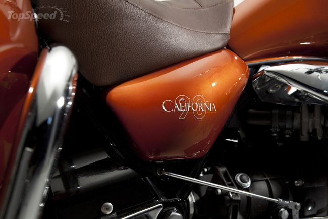 Moto Guzzi California 90 Anniversary: Món quà mừng sinh nhật 7 Moto Guzzi California 90 Anniversary: Món quà mừng sinh nhật 7