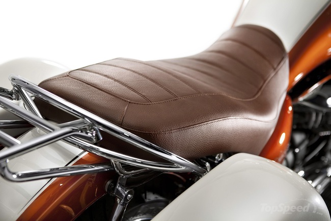 Moto Guzzi California 90 Anniversary: Món quà mừng sinh nhật 8 Moto Guzzi California 90 Anniversary: Món quà mừng sinh nhật 8