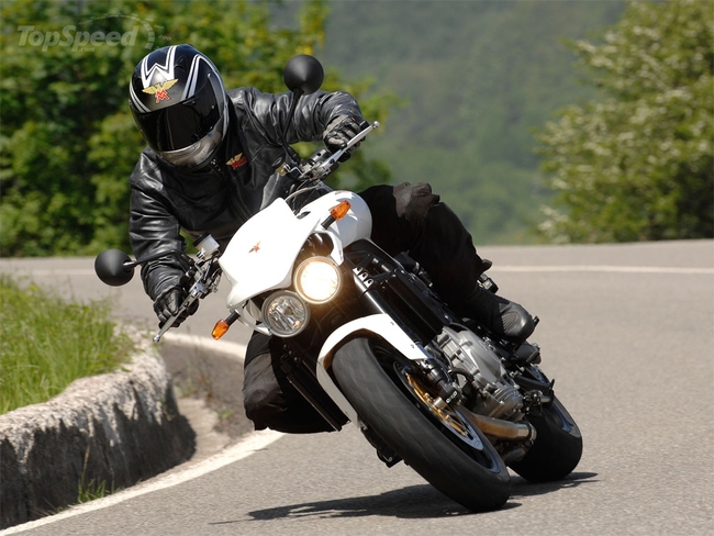 Moto Morini Corsaro 1200 Veloce: Giá trị cao hơn giá bán 10 Moto Morini Corsaro 1200 Veloce: Giá trị cao hơn giá bán 10