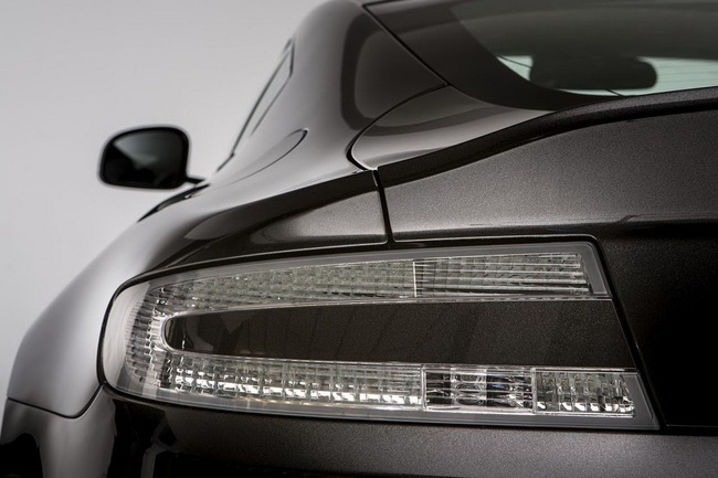 Aston Martin V8 Vantage S có phiên bản đặc biệt mới 10