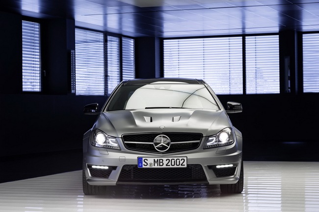 Mercedes-Benz C63 AMG “Edition 507”: Mạnh hơn, nhanh hơn, sang hơn 4