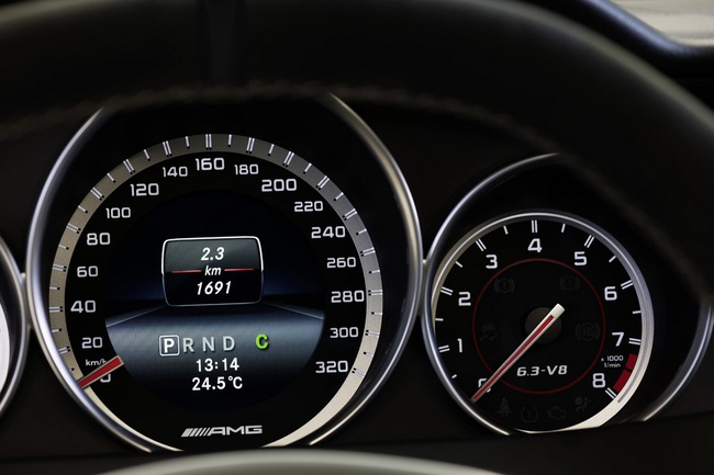 Mercedes-Benz C63 AMG “Edition 507”: Mạnh hơn, nhanh hơn, sang hơn 16