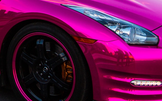 Bộ đôi Nissan GT-R và Maserati Quattroporte mạ crom màu hồng 9