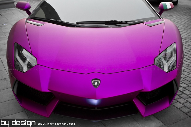 Siêu xe Lamborghini Aventador màu “tím Huế” của tỷ phú Qatar 13