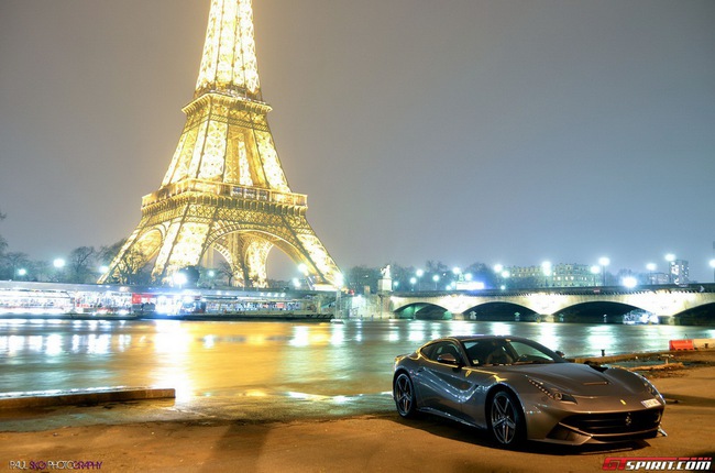 Ferrari F12 Berlinetta khoe sắc tại Paris 10