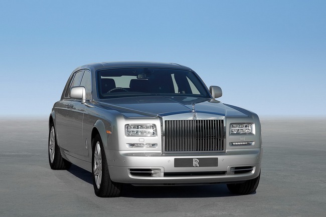Thu hồi Rolls-Royce Phantom 2013 vì có thể cháy xe khi bơm xăng 1