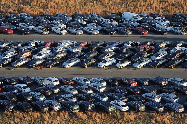“Nghĩa địa” xe hơi lớn nhất thế giới 12