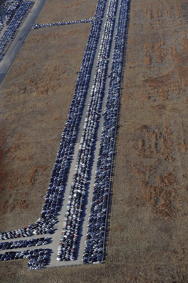 “Nghĩa địa” xe hơi lớn nhất thế giới 13