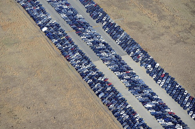 “Nghĩa địa” xe hơi lớn nhất thế giới 18