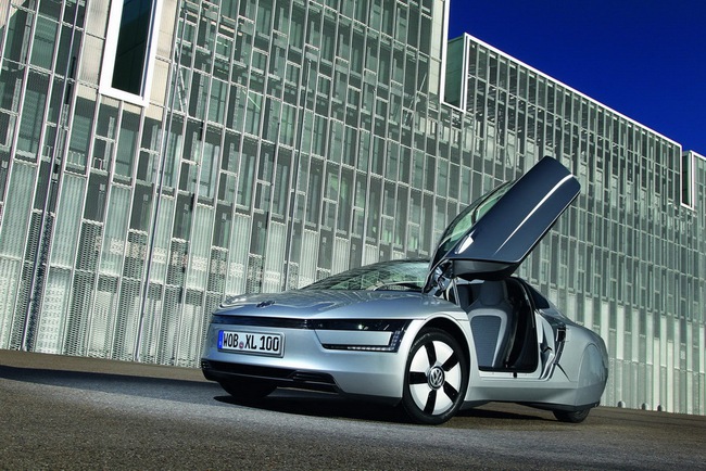 Volkswagen XL1: Chỉ cần 0,9 lít xăng để đi 100 km 3