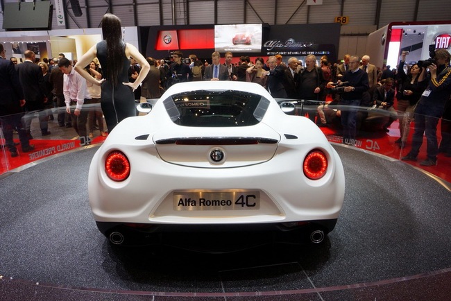 Alfa Romeo 4C: Sẽ chỉ có 1.000 chiếc được xây dựng 26